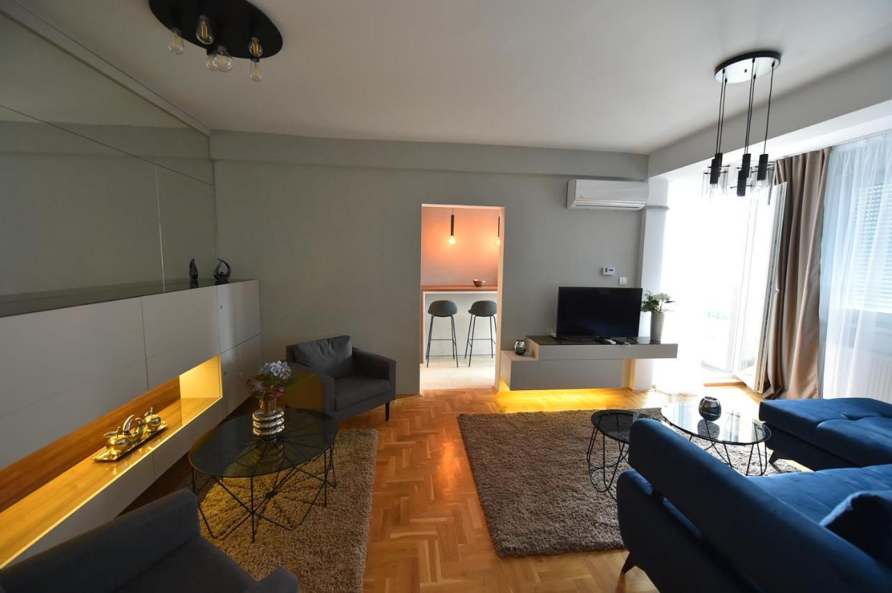 Sky Lux Apartman Горни-Милановац Экстерьер фото