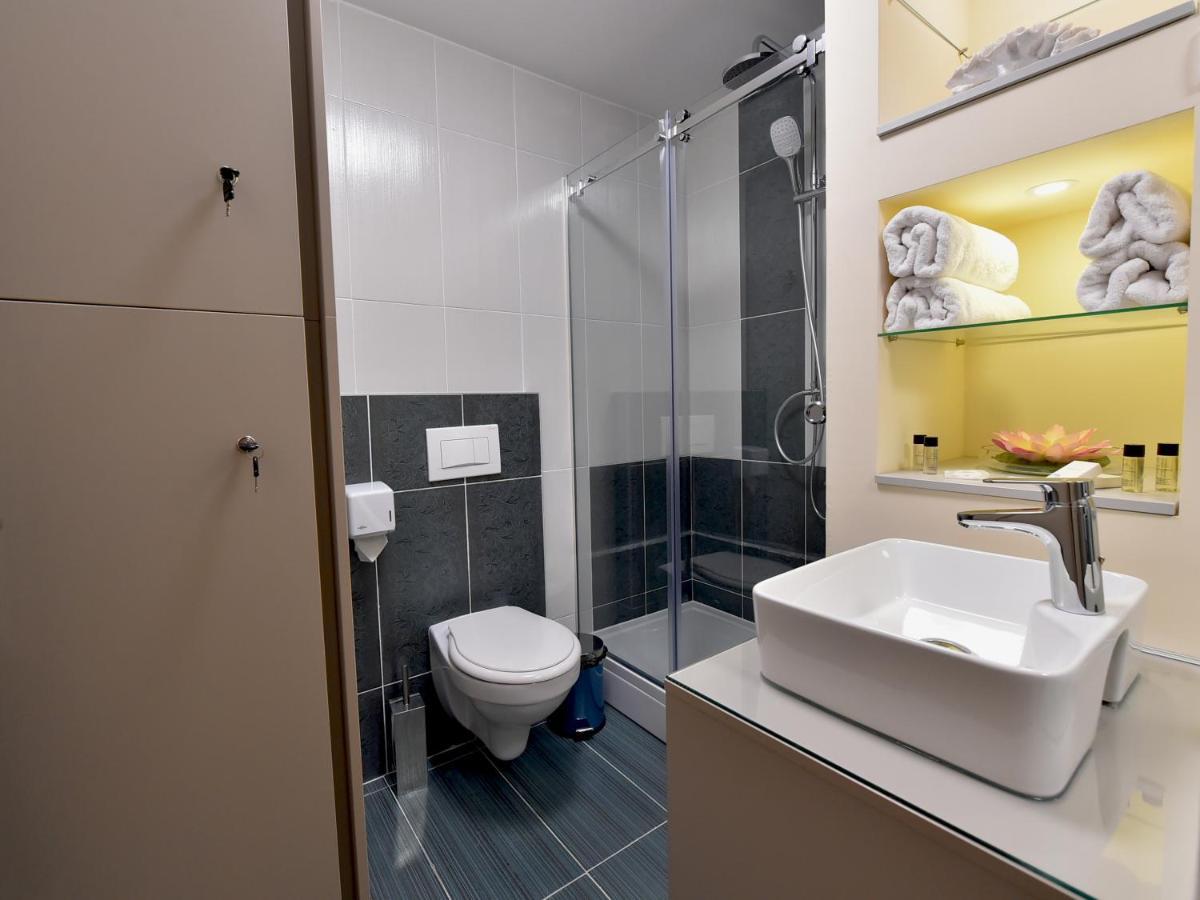 Sky Lux Apartman Горни-Милановац Экстерьер фото